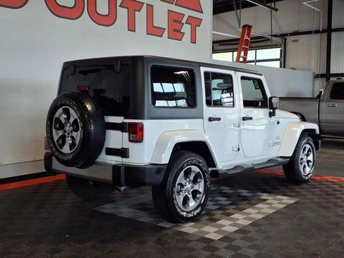 Used 2016 Jeep Wrangler Unlimited Sahara AWD/4WD image 7