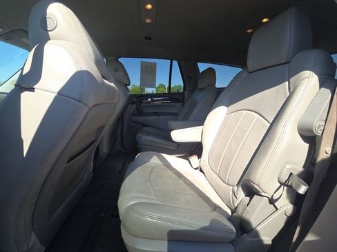 Used 2013 Buick Enclave Leather AWD/4WD image 16