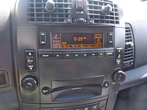Used 2006 Cadillac SRX w/ Seating Package AWD/4WD image 17
