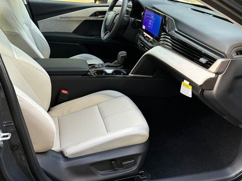 New 2026 Toyota Camry XLE image 7