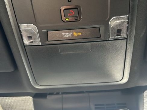 Used 2024 Toyota Tacoma TRD Off-Road image 28