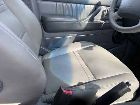 Used 1996 Toyota Land Cruiser image 39