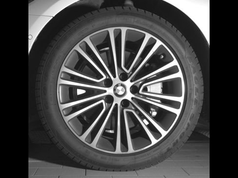 Used 2019 BMW 540i w/ Premium Package RWD image 22