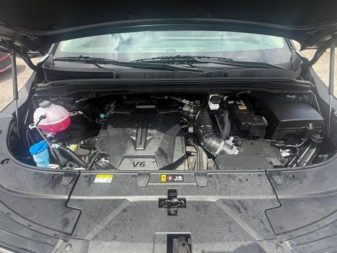 Used 2026 Kia Carnival FWD image 30