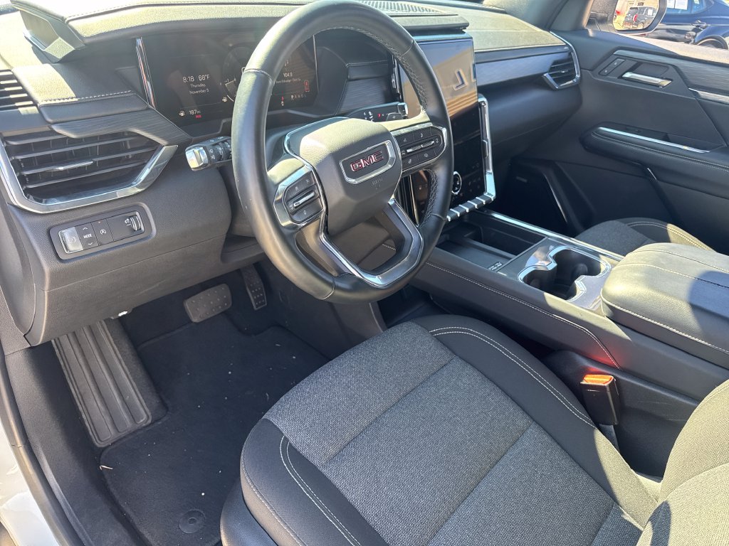 Used 2025 GMC Acadia Elevation FWD image 18