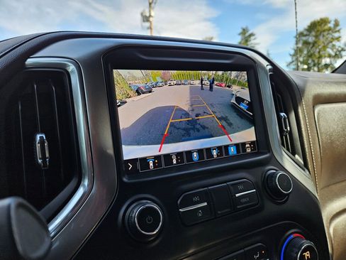 Used 2020 Chevrolet Silverado 3500 LTZ w/ LTZ Premium Package image 31