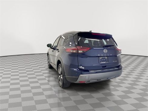 Certified 2024 Nissan Rogue SL image 9