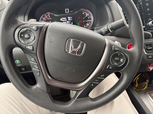 Used 2021 Honda Ridgeline Sport image 16