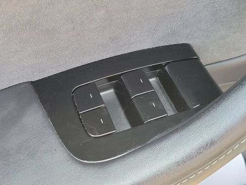 Used 2019 Tesla Model 3 Mid Range RWD image 23
