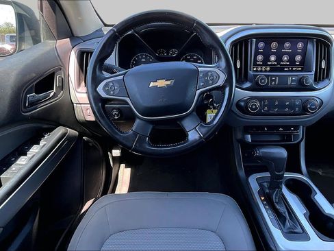 Used 2020 Chevrolet Colorado LT w/ LT Convenience Package AWD/4WD image 5