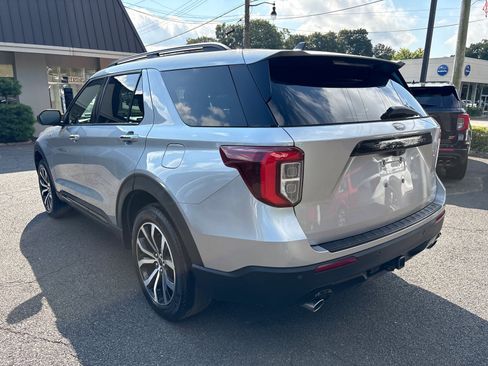 Used 2022 Ford Explorer ST-Line w/ Class IV Trailer Tow Package image 5
