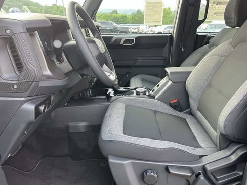 New 2025 Ford Bronco 4-Door w/ Sasquatch Package AWD/4WD image 5