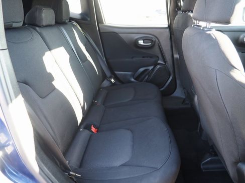 Used 2020 Jeep Renegade Sport w/ Sport Appearance Group image 9