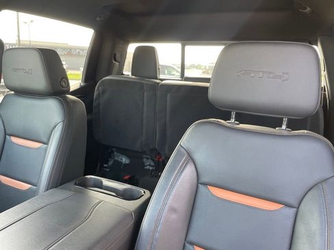 Used 2025 GMC Sierra 1500 AT4 w/ Technology Package AWD/4WD image 49