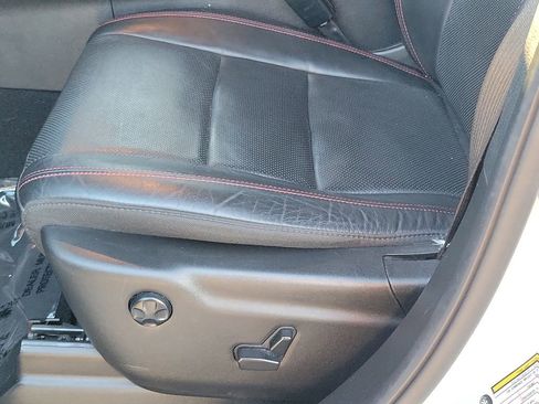 Used 2024 Dodge Durango GT image 15