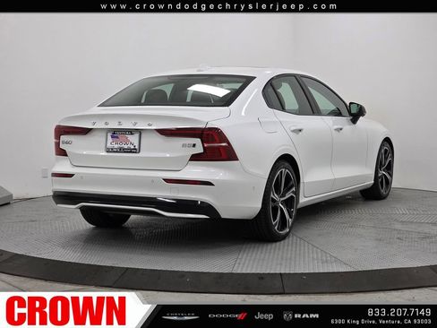 Used 2024 Volvo S60 B5 Plus AWD/4WD image 7