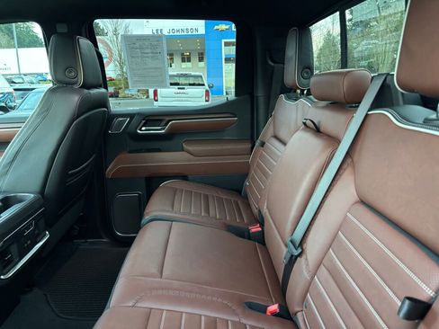 Certified 2025 GMC Sierra 1500 Denali Ultimate image 12