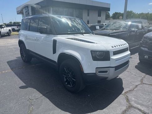 Used 2024 Land Rover Defender 110 S AWD/4WD image 2