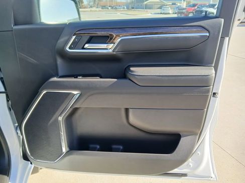 New 2026 GMC Sierra 1500 SLE w/ Preferred Package AWD/4WD image 15