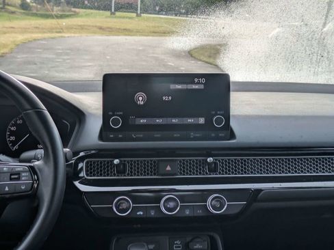 Used 2023 Honda Civic Sport image 18