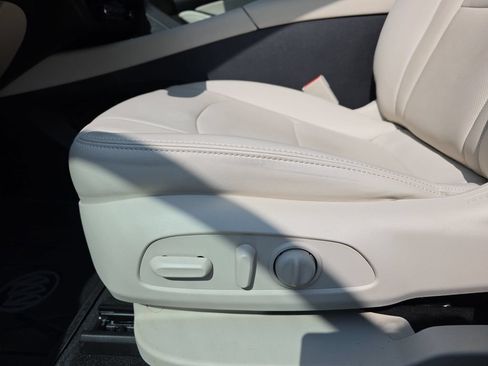 Certified 2024 Buick Enclave Essence w/ LPO, Floor Liner Package FWD image 32