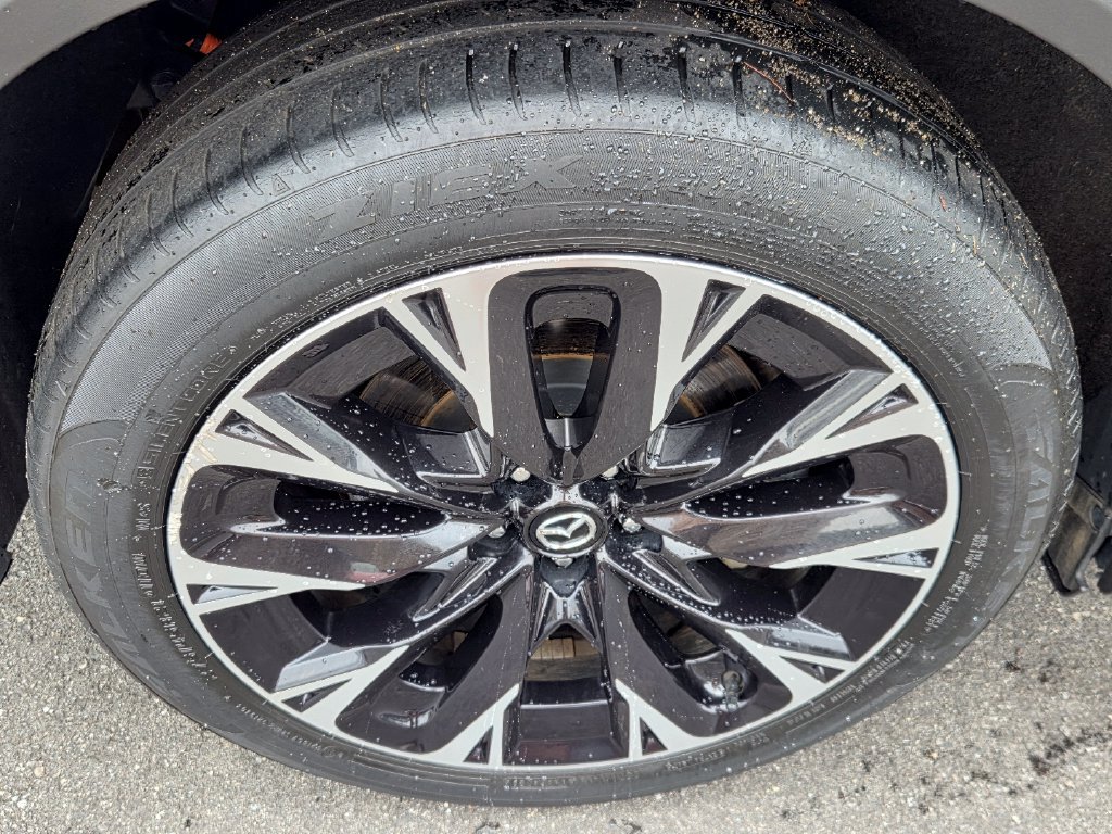 Used 2024 MAZDA CX-90 Plug-In Hybrid w/ Premium Plus AWD/4WD image 9