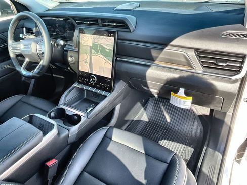 New 2026 GMC Terrain Denali w/ LPO, Floor Liner Package image 36