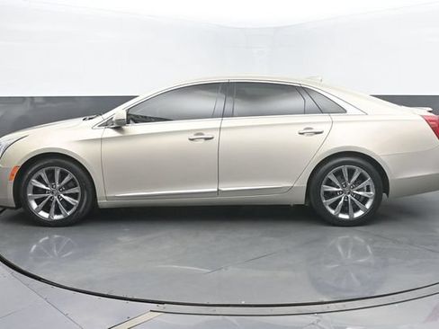 Used 2015 Cadillac XTS FWD image 3