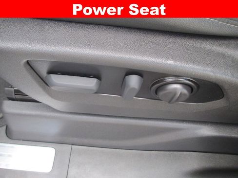 Used 2022 GMC Sierra 1500 SLT w/ SLT Premium Package image 27