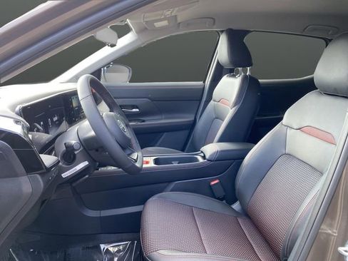 New 2026 Nissan Kicks SR w/ Cold Weather Package image 5