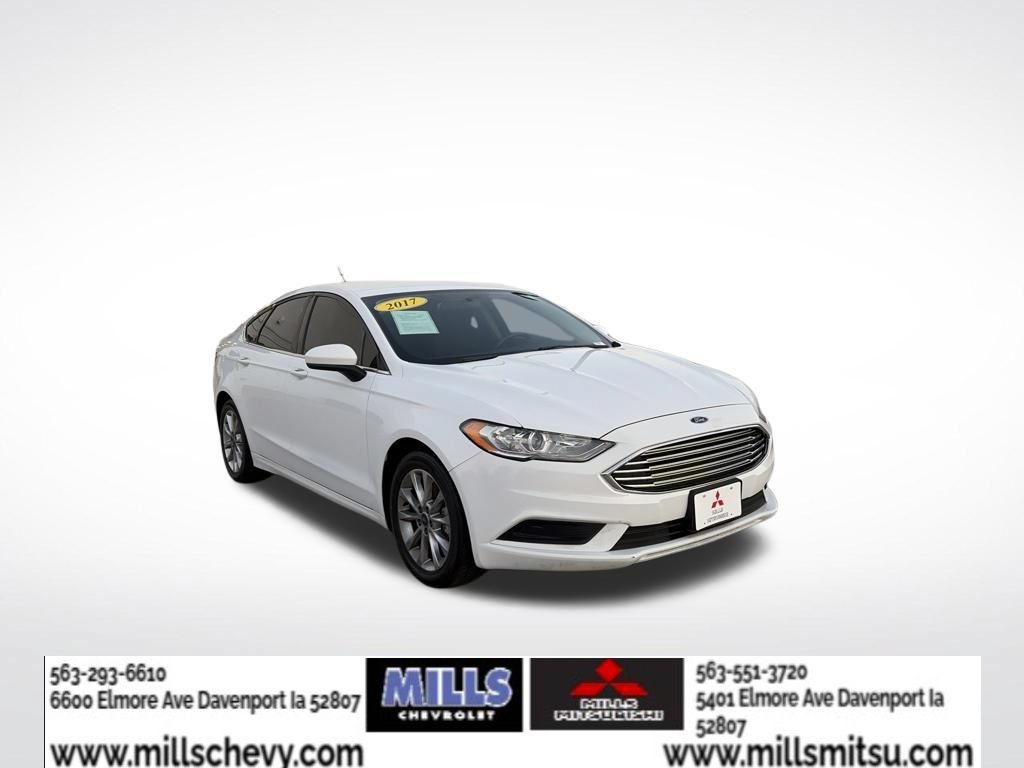 Used 2017 Ford Fusion SE w/ Fusion SE Technology Package FWD image 7