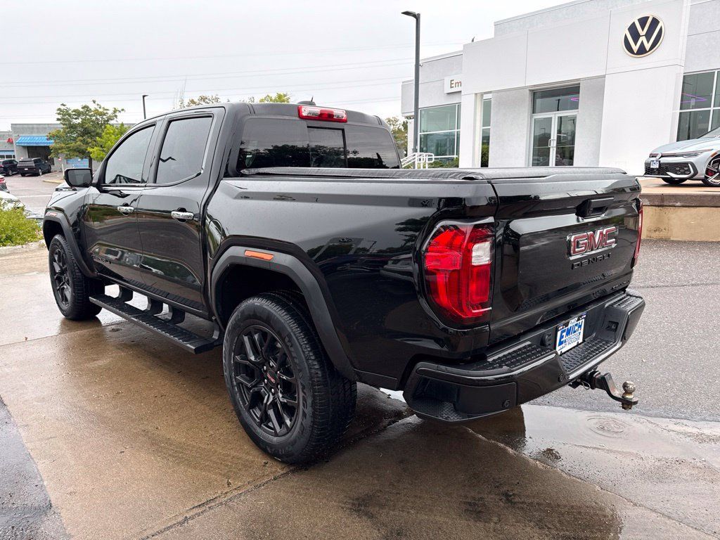 Used 2023 GMC Canyon Denali w/ Denali Black Edition AWD/4WD image 3