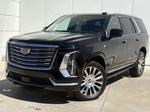 Certified 2025 Cadillac Escalade Premium Luxury Platinum AWD/4WD image 2