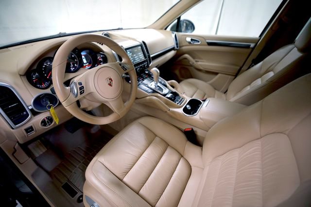 Used 2014 Porsche Cayenne AWD/4WD image 6