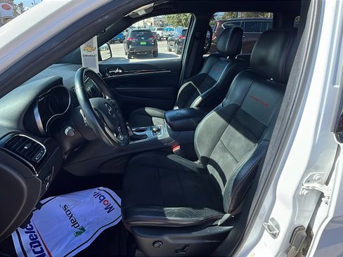 Used 2019 Jeep Grand Cherokee Trailhawk image 10