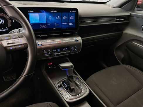 Used 2025 Hyundai Kona SEL image 25