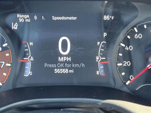 Used 2023 Jeep Compass Limited image 94