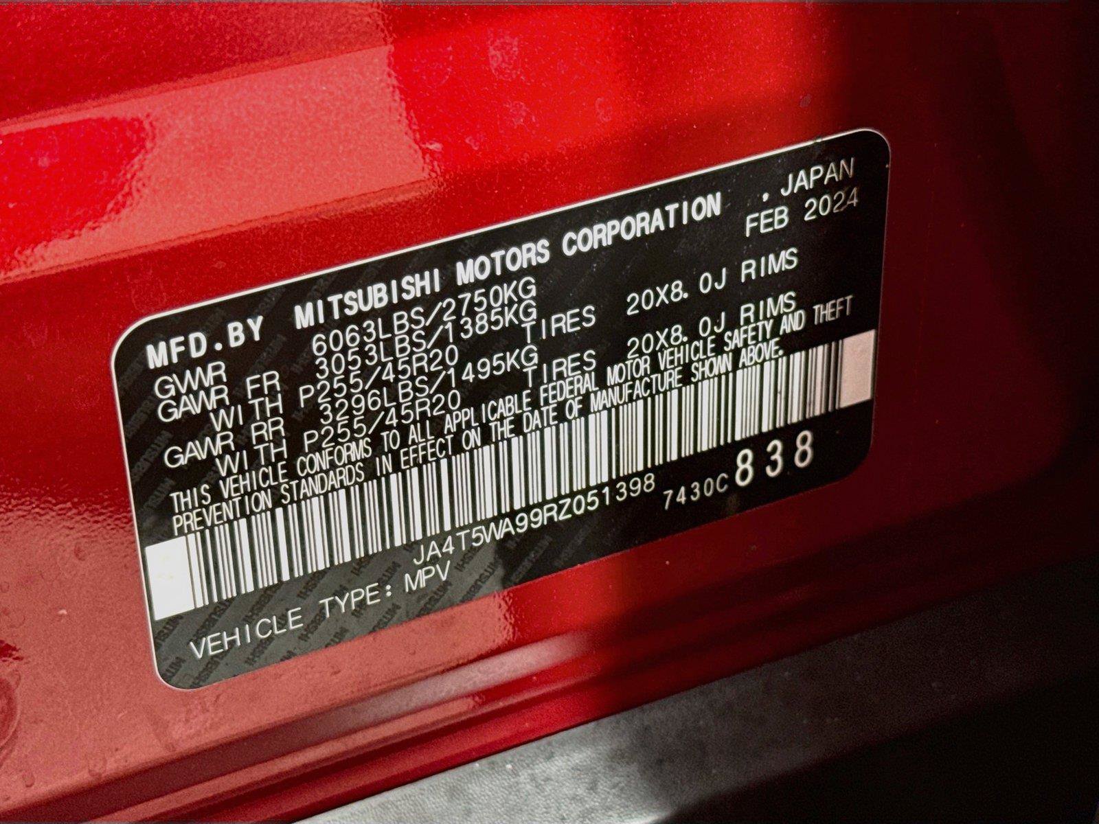 Used 2024 Mitsubishi Outlander 4WD Plug-In Hybrid image 41