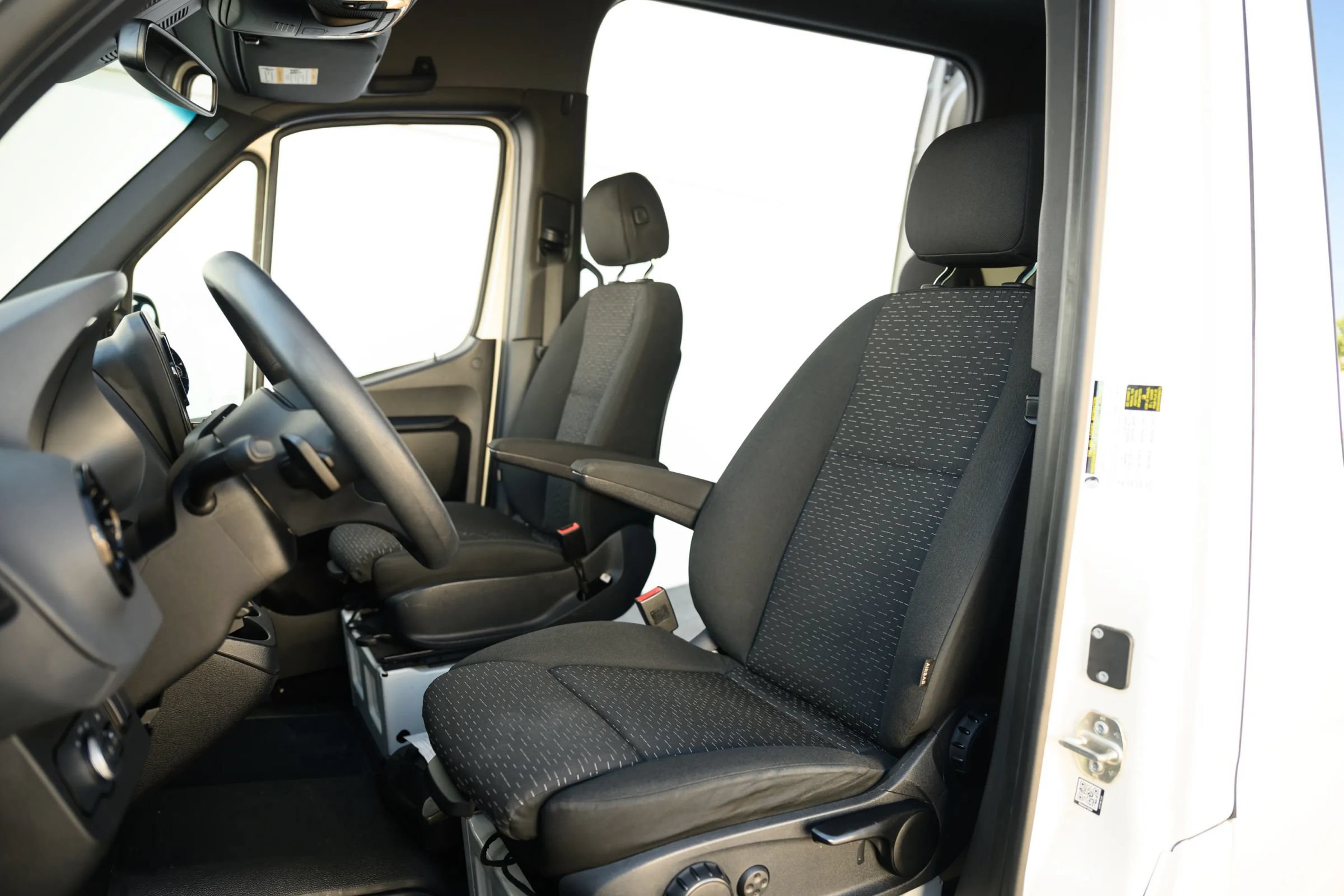 Used 2021 Mercedes-Benz Sprinter 2500 image 47