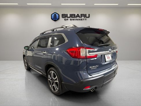 Used 2025 Subaru Ascent Touring w/ Popular Package #1 AWD/4WD image 3