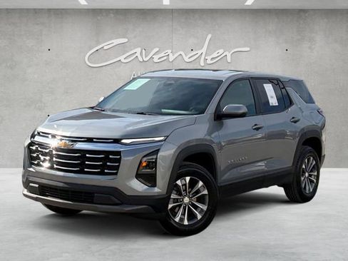 Used 2025 Chevrolet Equinox LT FWD image 1