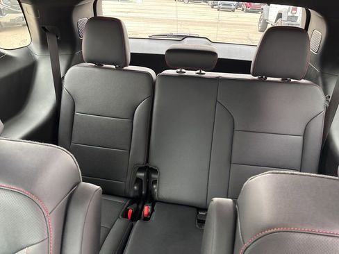 Certified 2024 Chevrolet Traverse Z71 w/ Enhanced Driving Package image 15