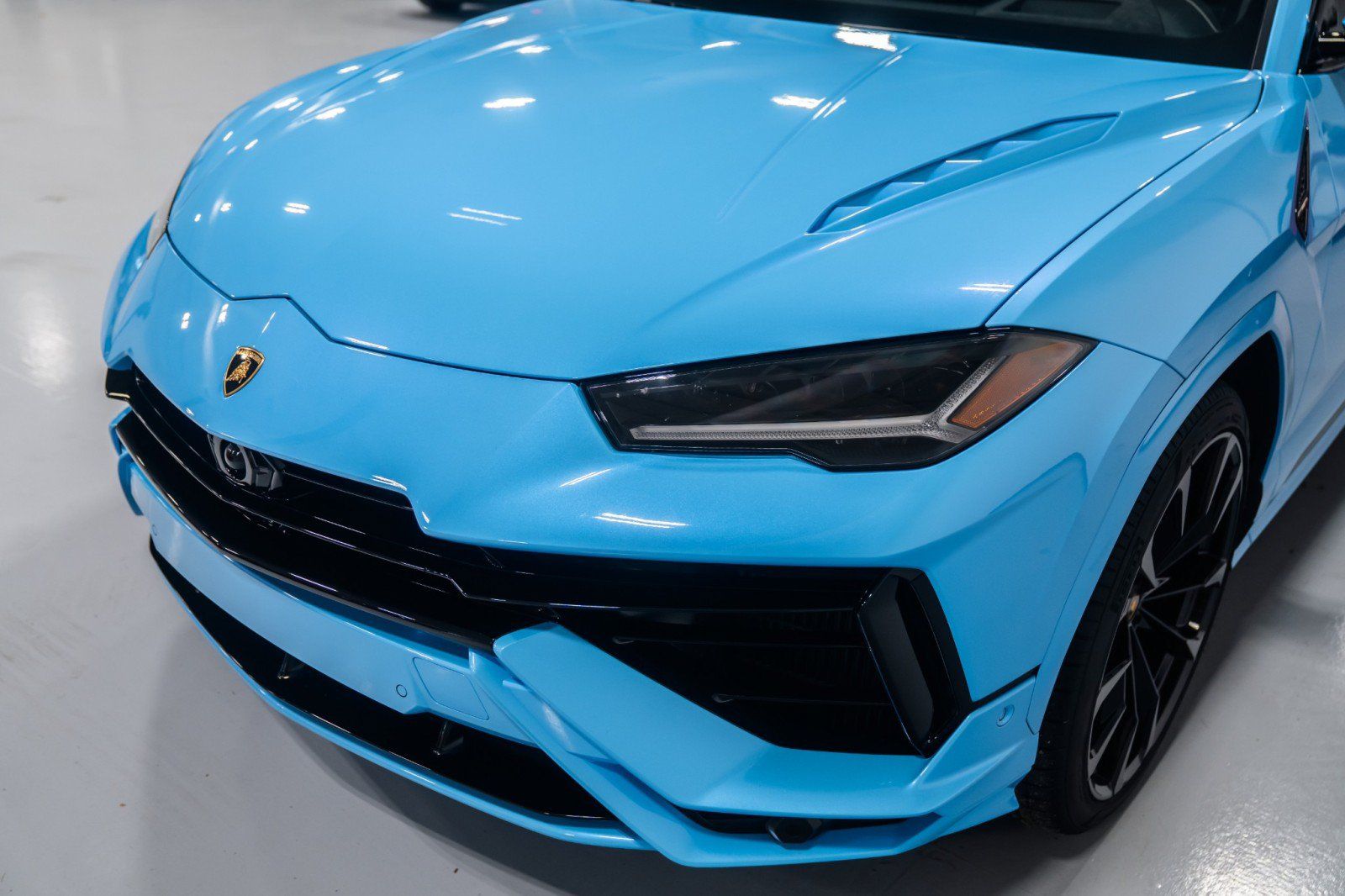 Used 2024 Lamborghini Urus S AWD/4WD image 32