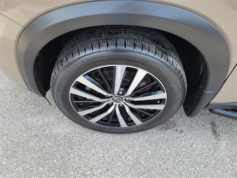 Used 2023 Nissan Pathfinder Platinum w/ Lighting Package (N93) image 5