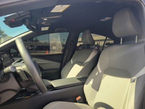 Used 2025 Toyota Camry SE w/ Multimedia Upgrade Package FWD image 10