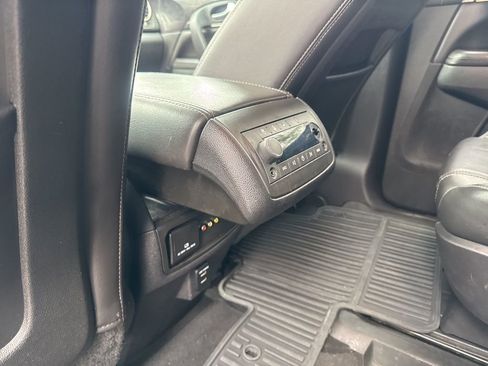 Used 2016 Buick Enclave Leather w/ Trailering Package image 25