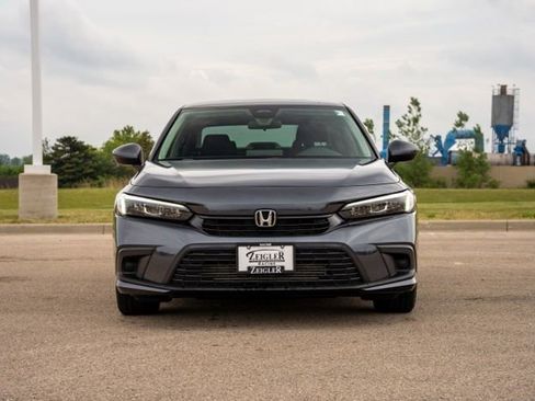 Used 2023 Honda Civic EX image 2