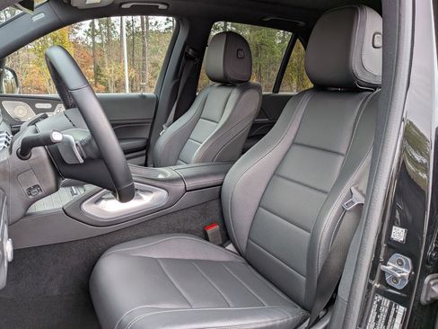 Certified 2025 Mercedes-Benz GLE 350 4MATIC image 17