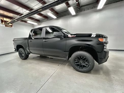 Certified 2020 Chevrolet Silverado 1500 Custom Trail Boss w/ Custom Convenience Package AWD/4WD image 9