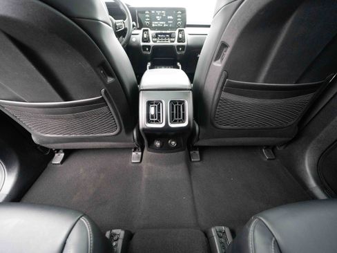Used 2021 Kia Sorento EX image 22